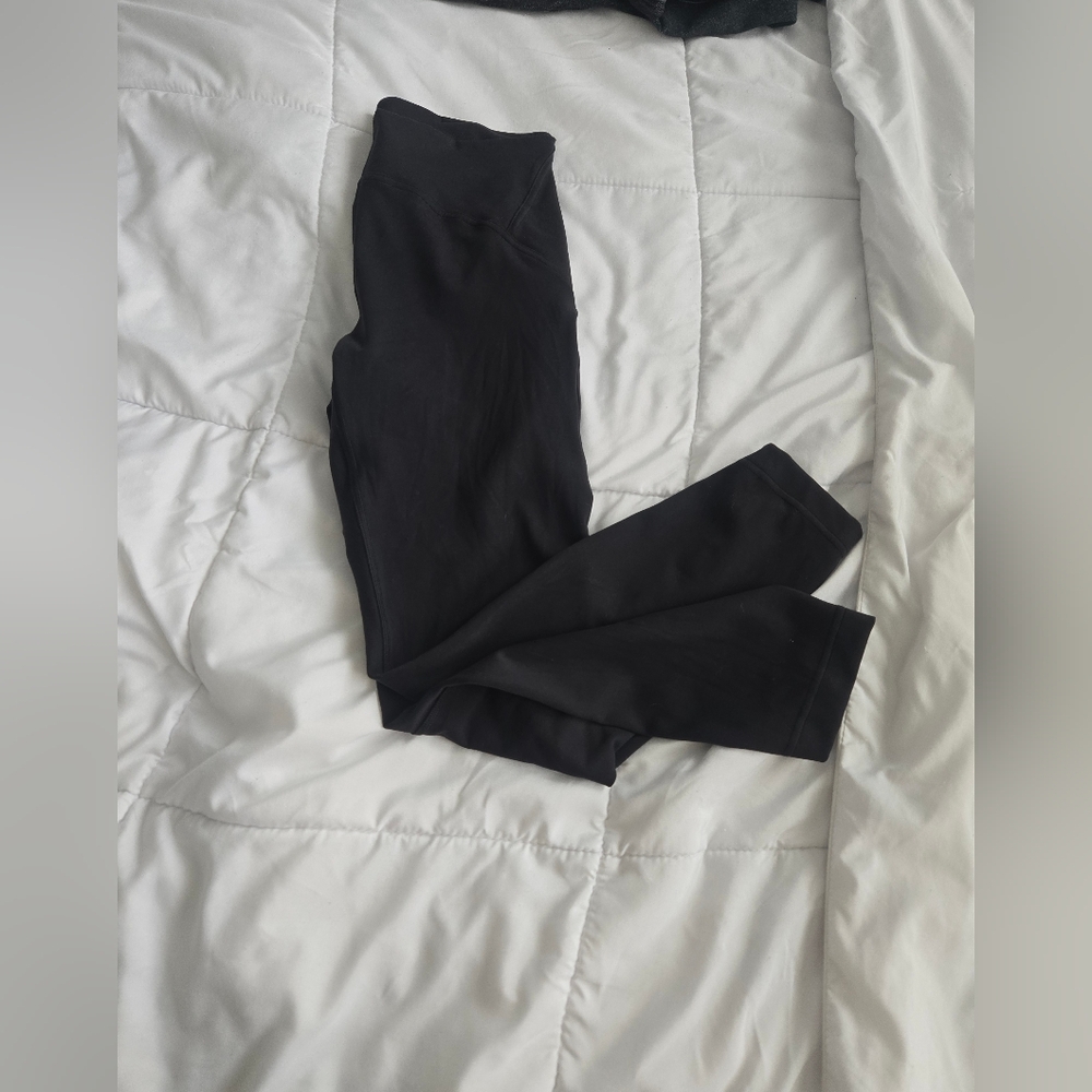 Lululemon Black High-Waisted Instill Leggings Sz 8 - Picture 5 of 6